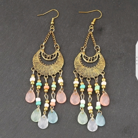 ✨3 FOR $28✨🆕CELESTIAL MOON & PASTEL BEAD DROP EARRINGS - Picture 2 of 5